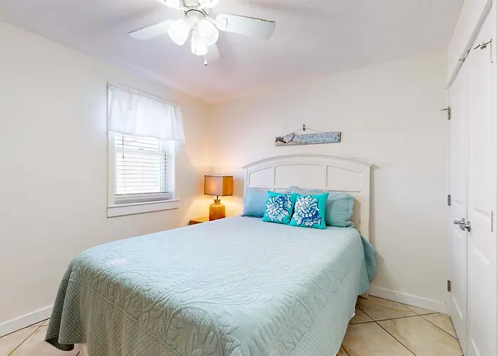 Holiday home Roomy Is Located On The Second Floor Of Buena Vista An Oceanfront With A Balcony Pool Gated Access To The And Washer Dryer
